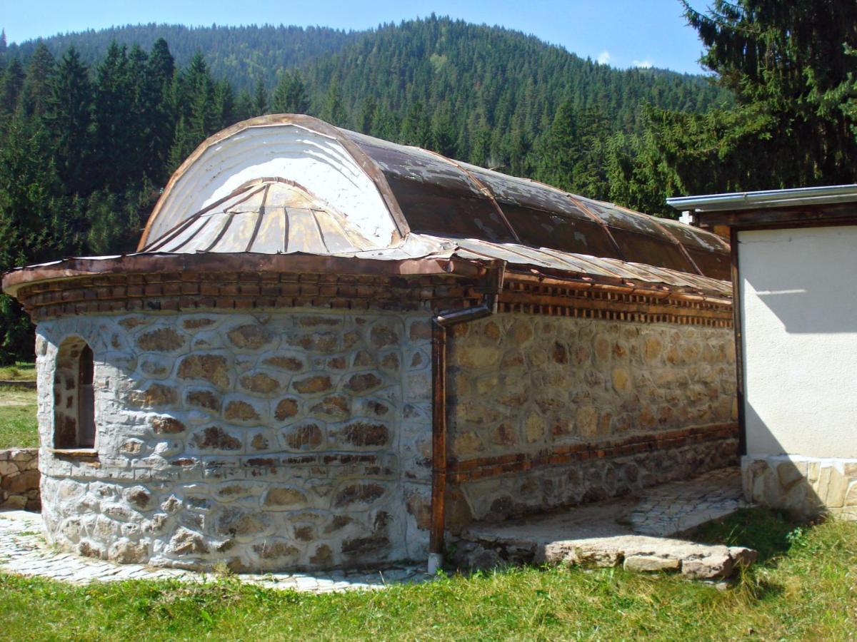 Ваканционно Селище Ива Sarnitsa Extérieur photo
